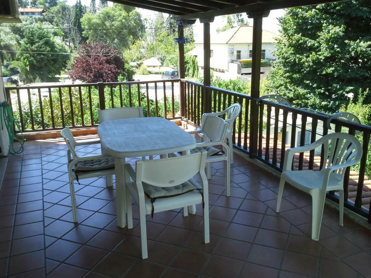 Beachfront Home For 8, Kalifteri Beach, Афиссос Экстерьер фото